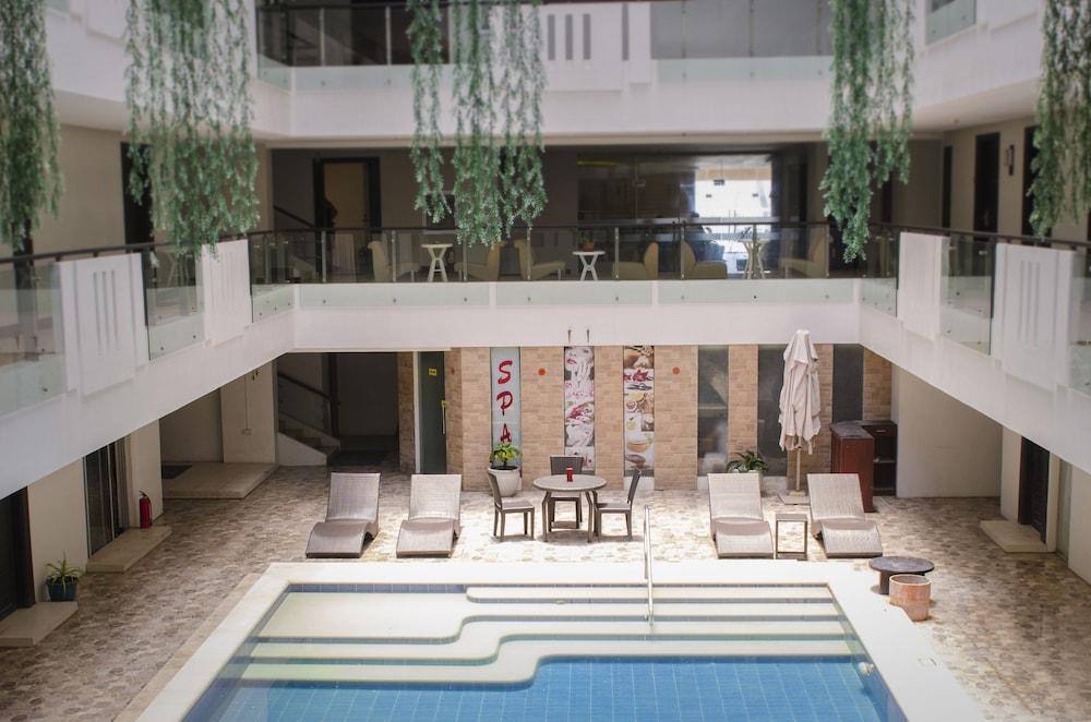 The Muse Hotel Balabag  Exterior photo